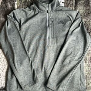 The North Face Men’s Heather Gray Pullover